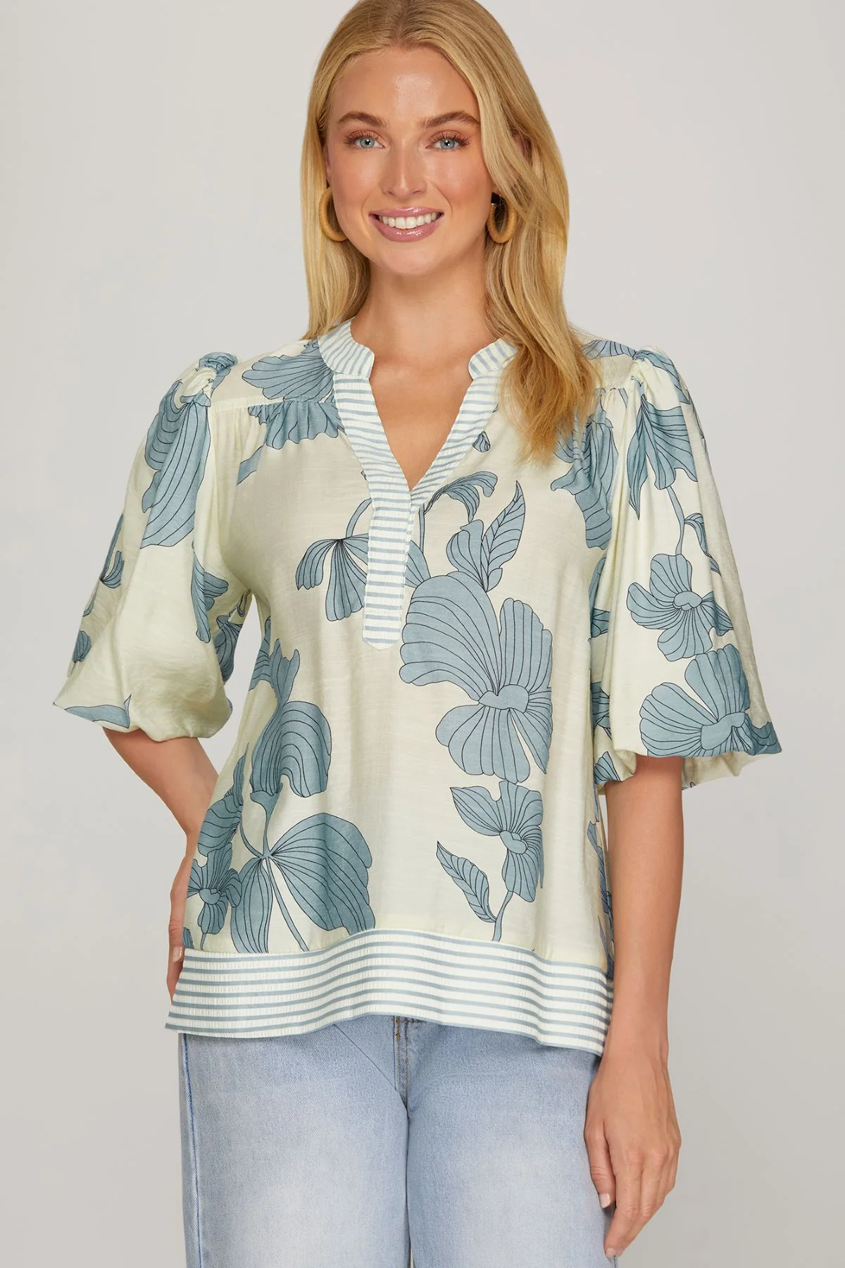 She and Sky Bubble Sleeve Print Top
